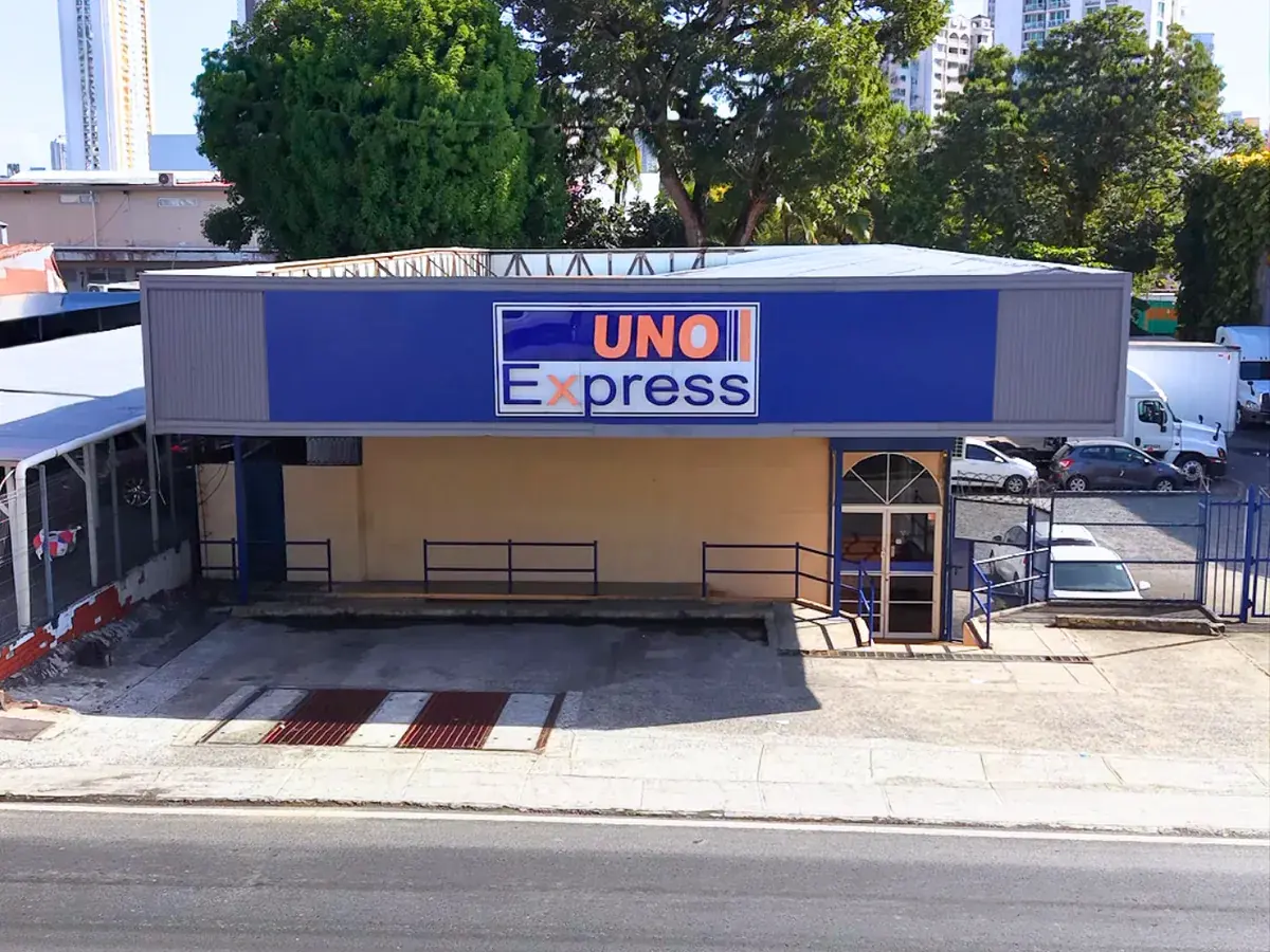 Fachada de la sucursal Vía Brasil